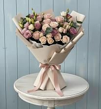 Букет цветов из:  Розы и Лизиантусы в Железногорске-Илимском