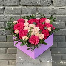 Цветочная композиция из Розы в коробке в Железногорске-Илимском