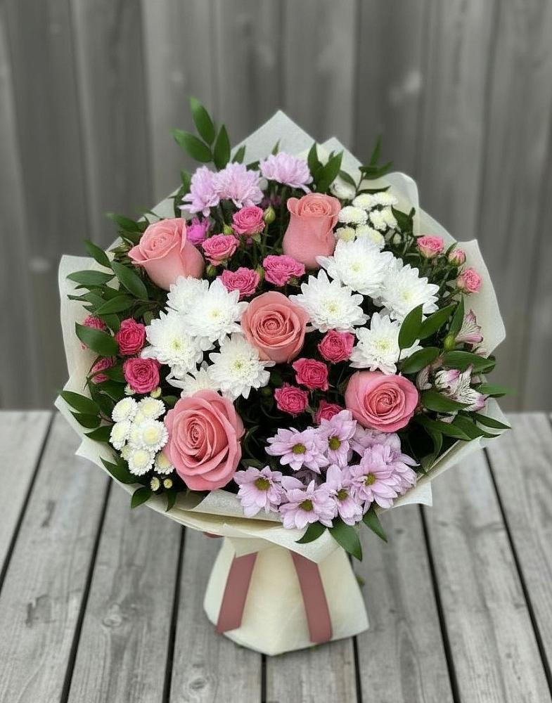 Букет цветов из: Альстромерии, Гвоздики, Розы и Хризантемы в Железногорске-Илимском