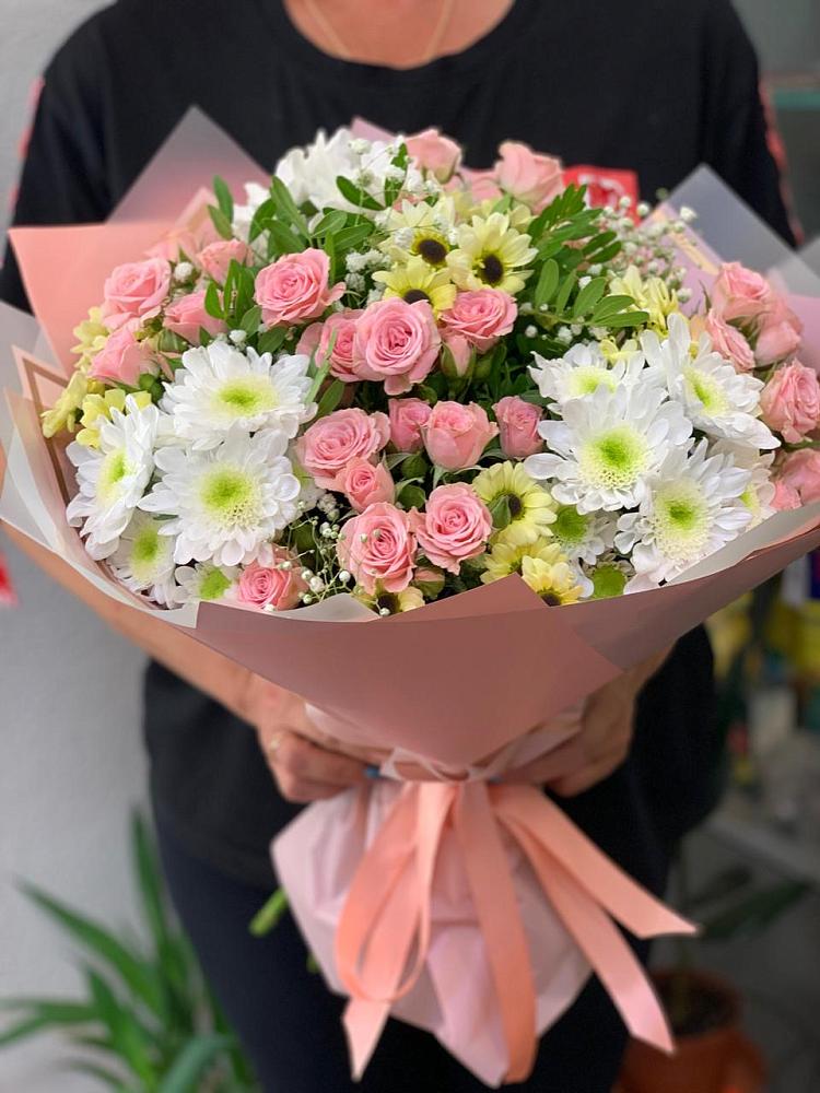Букет цветов из: Розы и Хризантемы в Железногорске-Илимском
