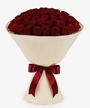 Букет 101 Бордовая роза Блэк Бакарра в Железногорске-Илимском