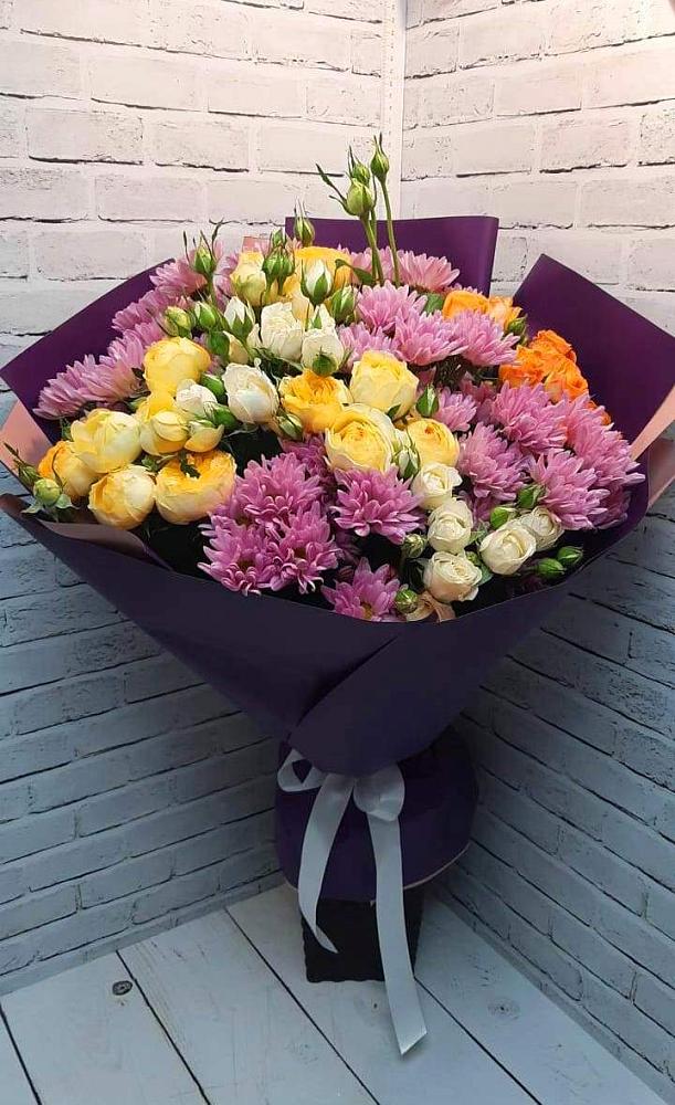 Букет цветов из: Хризантемы и Розы в Железногорске-Илимском