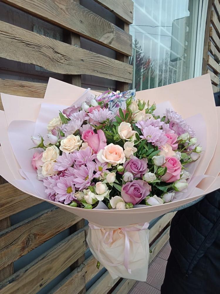 Букет цветов из: Розы и Хризантемы в Железногорске-Илимском