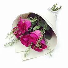 Букет цветов из:  Розы в Железногорске-Илимском