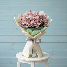 Букет цветов из:  Орхидеи и Розы #REPLACE_PRED# Железногорске-Илимском