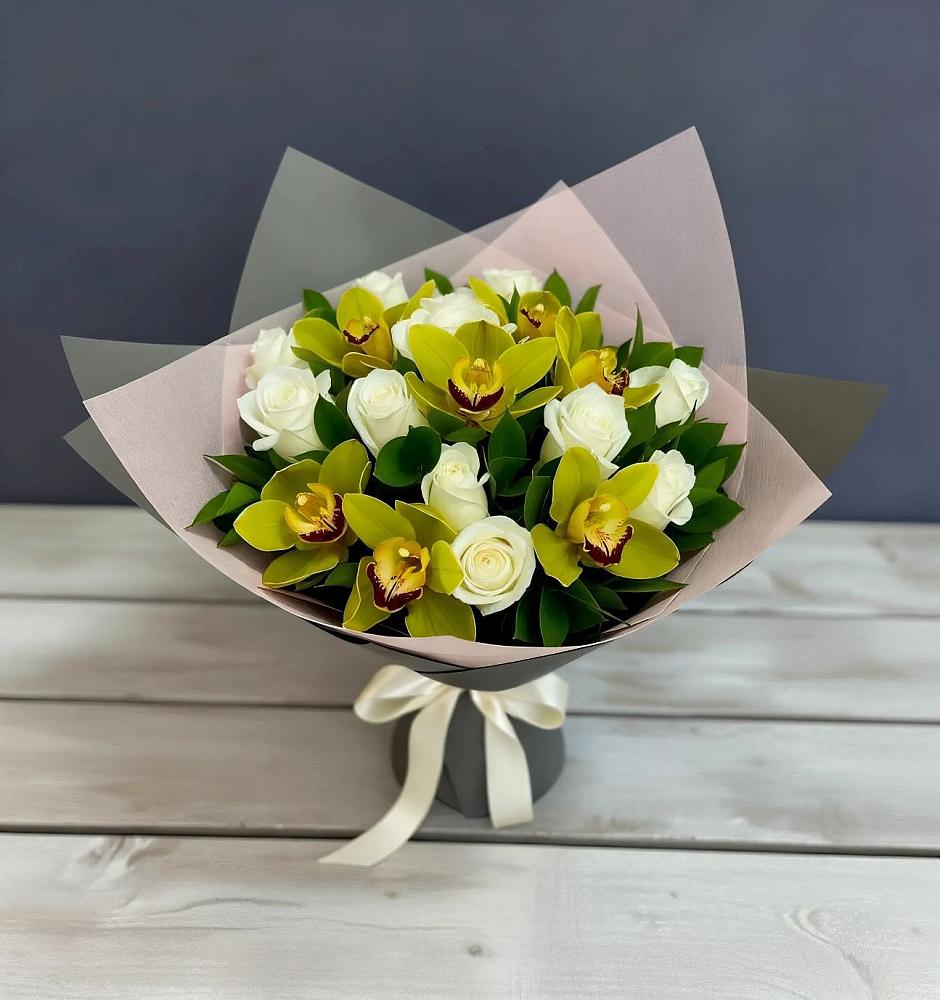 Букет цветов из: Орхидеи и Розы в Железногорске-Илимском