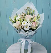 Букет цветов из:  Розы и Лизиантусы в Железногорске-Илимском