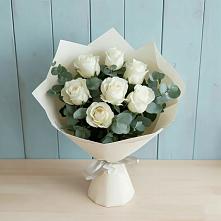 Букет Белые розы в Эвкалипте в Железногорске-Илимском