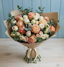 Букет цветов из:  Альстромерии и Розы в Железногорске-Илимском